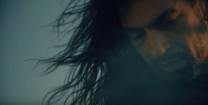 Basisten Antonis Lizides i den officiella Minus One videon för deras bidrag Alter Ego.